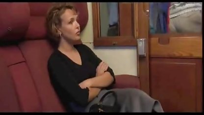 که آنها مشاهده شد توسط پسر سکس بعد عروسی سر از Mia, گیر افتاد, بوسیدن نگاه کننده در